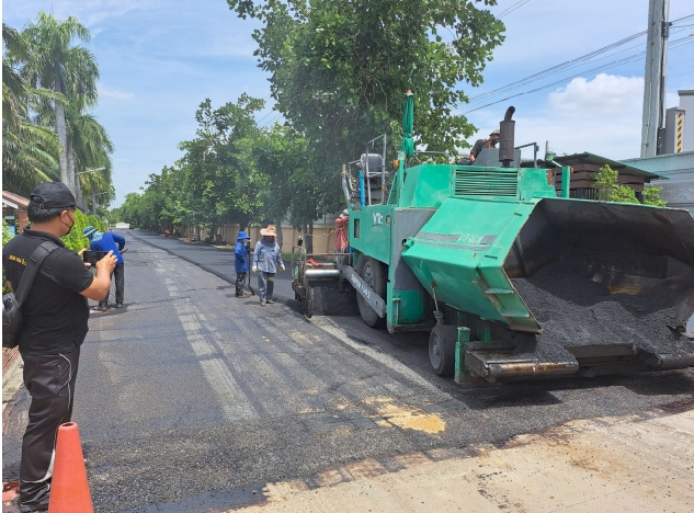 ปูยางแอสฟัลท์ถนนรามคำแหง 2 ซอย 23 ช่วงที่ 2 - รูปที่ 7